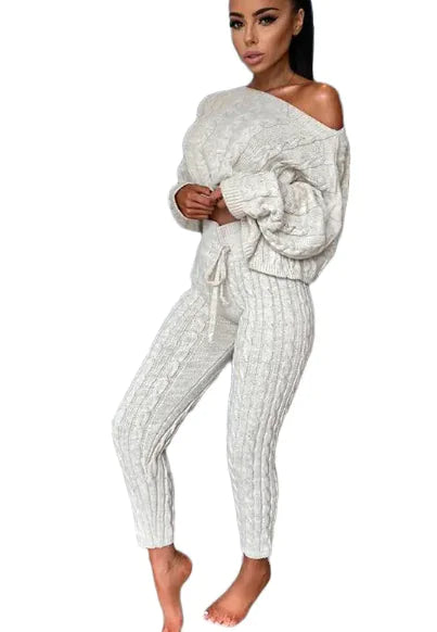Knitted Two-Piece Warm Tracksuit for Women